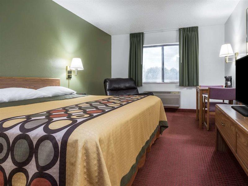 Super 8 By Wyndham Fond Du Lac Εξωτερικό φωτογραφία