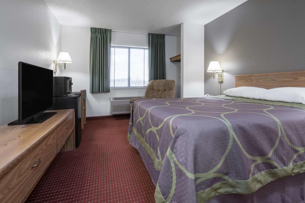 Super 8 By Wyndham Fond Du Lac Εξωτερικό φωτογραφία